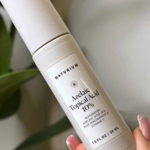 @spacenk&rsquo;s instagram video of NATURIUM Azelaic Acid 10%,NATURIUM Vitamin C Complex Cleanser