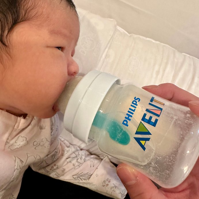 user image by Amy H., Philips Avent 3pk Anti-Colic Baby Bottle with AirFree Vent - Clear - 4oz