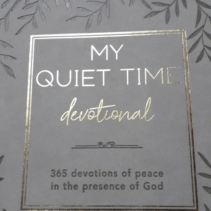 user image by Dario, My Quiet Time Devotional - 365 Devotions for Women to Bring You Into the Peace of the Presence of God Cappuccino, Faux Leather Flexcover Gift Book