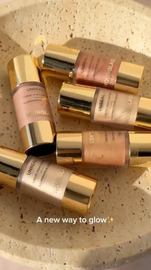 @spacenk&rsquo;s instagram video of Hourglass No. 16 Highlighter Brush,Hourglass Unreal Liquid Highlighter,Hourglass Unreal Liquid Highlighter,Hourglass Unreal Liquid Highlighter,Hourglass Unreal Liquid Highlighter,Hourglass Unreal Liquid Highlighter