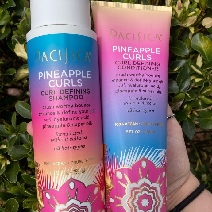 user image by @mycosmeticsvanity, Pacifica Pineapple Curls Curl Defining Shampoo - 12 fl oz