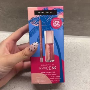 &rsquo;s mediaimport video of Fenty Beauty Fenty Beauty x Space NK Island Time Kiss