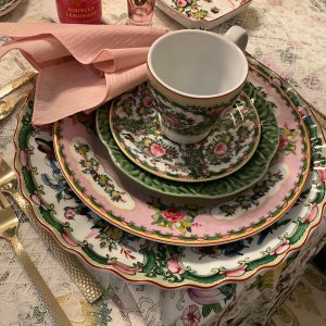 Famille Rose Cups & Saucers, Set of 4