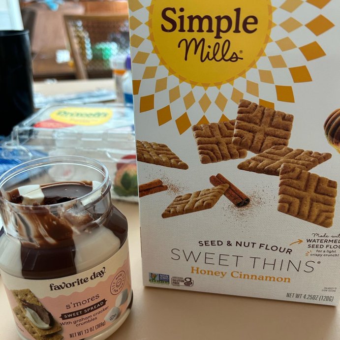 user image by @_foodingwithariel, Simple Mills Honey Cinnamon Sweet Thins  - 4.25oz