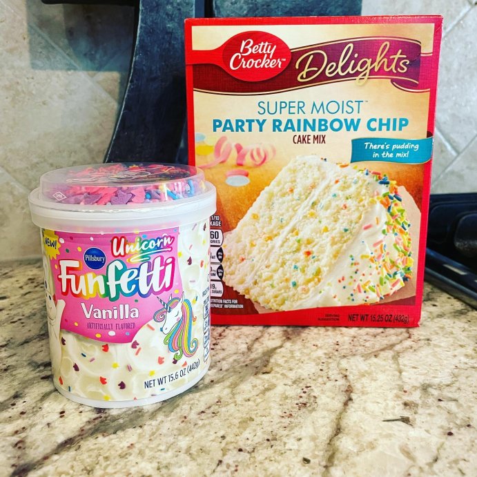 user image by @brownbakingx3, Pillsbury Funfetti Unicorn Vanilla Frosting - 15.6oz