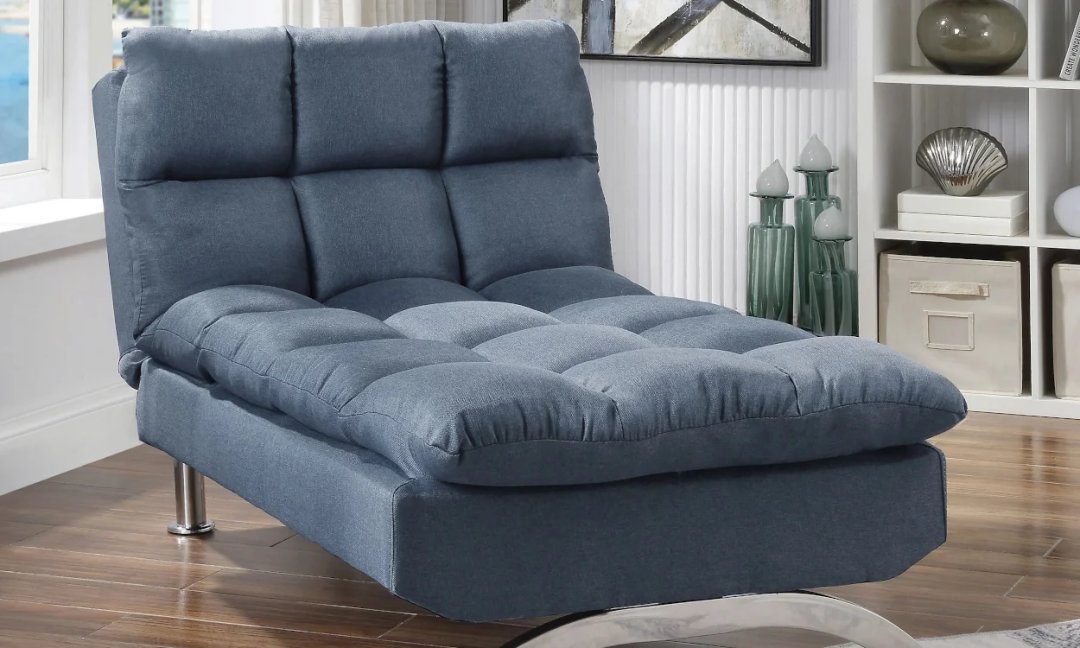 How to Decorate With a Chaise Lounge | Overstock.com