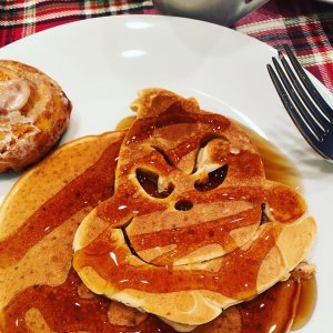 Grinch Pancake Skillet