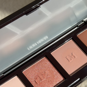 Sophie&rsquo;s mediaimport video of Laura Mercier Caviar Eyeshadow Quad
