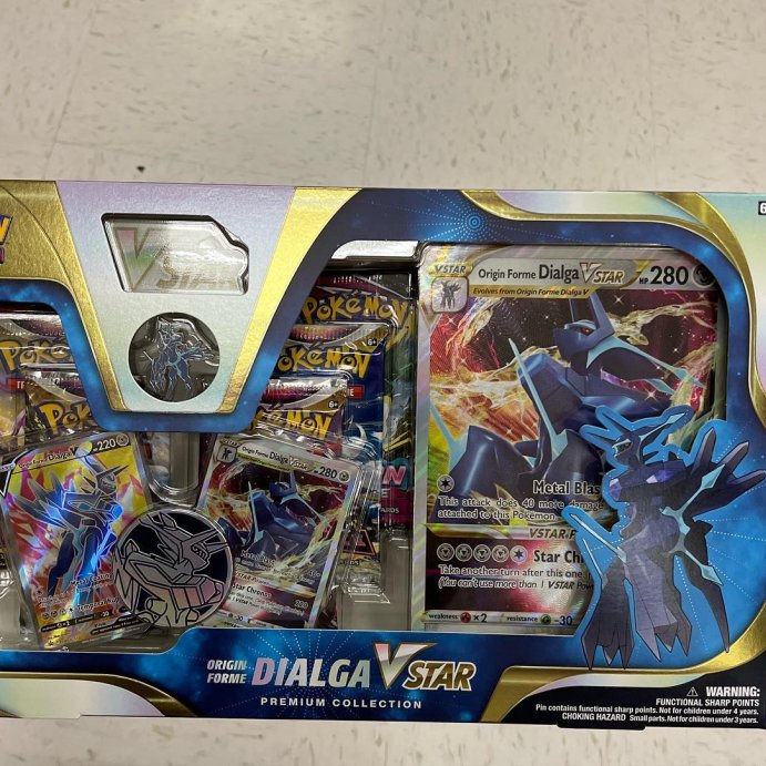 user image by @julspogopage, Pok&#233;mon Trading Card Game: Origin Forme Dialga VSTAR Premium Collection
