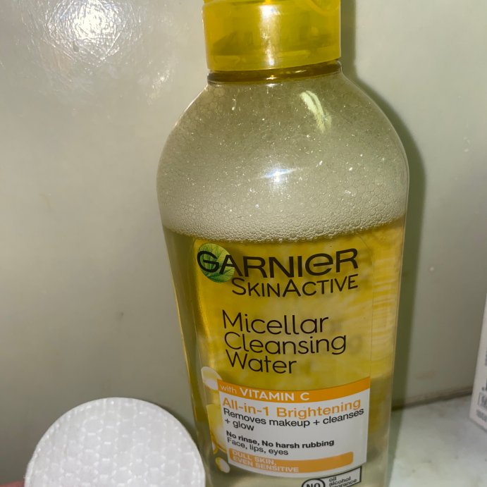 user image by Xtine09, Garnier Brightening & Hydrating Micellar Water with Vitamin C Makeup Remover