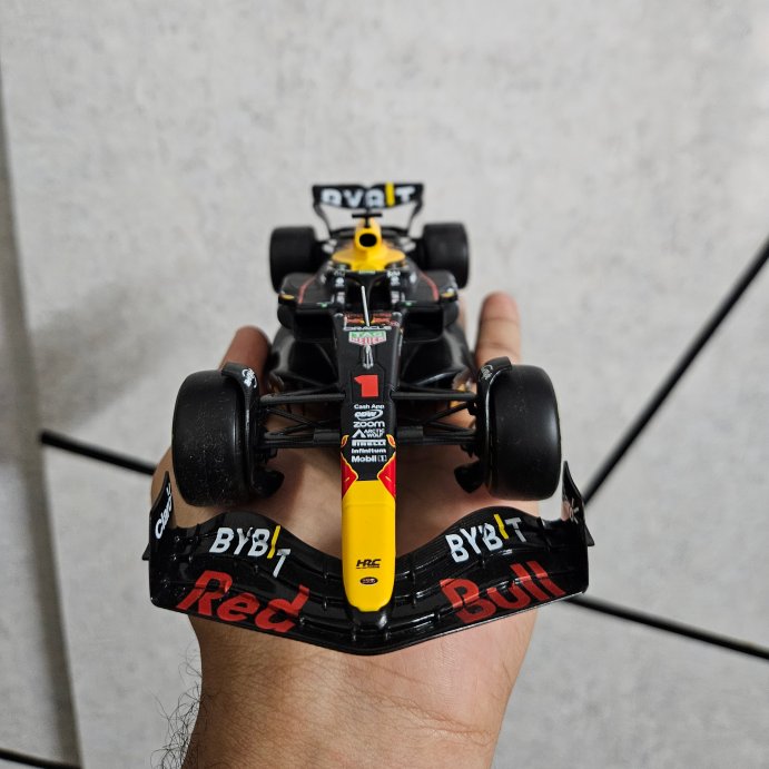 user image by Rohit, Red Bull Racing RB18 #1 Max Verstappen "F1 World Championship" (2022) with Display Case 1/43 Diecast Model Car by Bburago