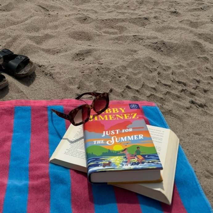 user image by @tssreads, Just for the Summer - by Abby Jimenez