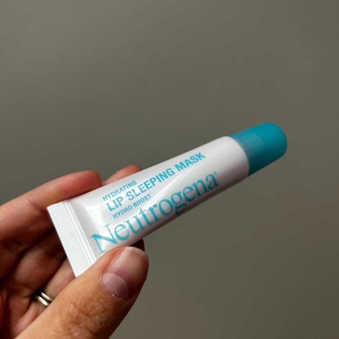 user image by @putalittledixieinit, Neutrogena Hydro Boost Hydrating Lip Sleeping Mask with Hyaluronic Acid, Clear Overnight &#38; Daily Moisturizing Treatment for Very Dry Lips - 0.35oz