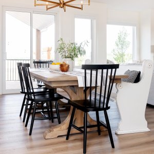 Drumroll please 🪘 

We are about to reveal #TheElrose Dining Room 🍽 - this photo shall wet your appetite - lots to salivate over here, the perfect blend of old and new. Stay tuned to be reminded how to recapture that magical activity - eating dinner as a family around the table 🖤

📷 dm_imagesphotography