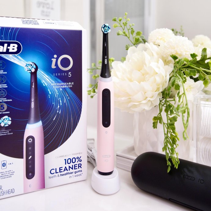 user image by @stylepashion, Oral-B iO Series 5 Electric Toothbrush with Brush Head