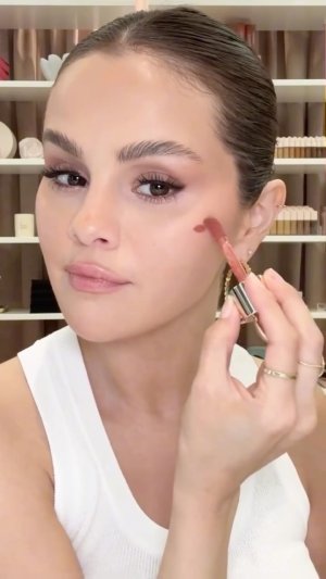 @spacenks {1} {2} av {3}