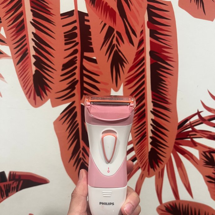 user image by Jennyloo88, Philips Satinelle Wet &#38; Dry Women&#39;s Electric Shaver - HP6306/50