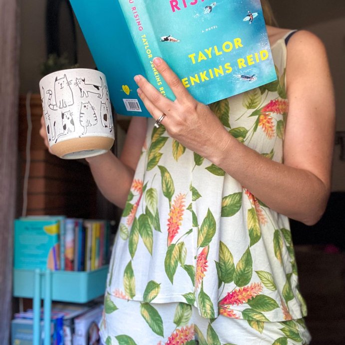 user image by @booked.andblonde, Malibu Rising - by Taylor Jenkins Reid