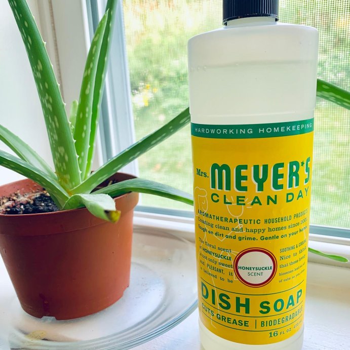 user image by @blueeyedlifestyle, Mrs. Meyer's Clean Day Honeysuckle Scent Liquid Dish Soap