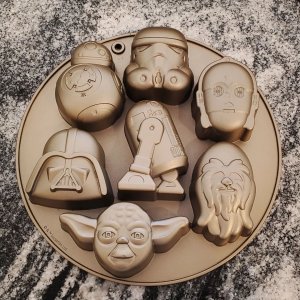 Star Wars™ Cakelet Pan, 12