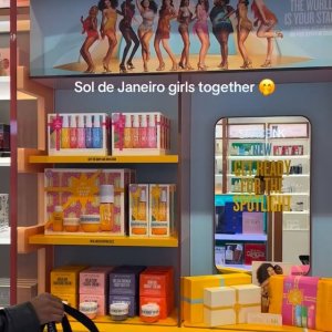 @spacenk’s instagram video of Sol de Janeiro Spritz & Shine,Sol de Janeiro Make it A Party,Sol de Janeiro Spritz the Season,Sol de Janeiro Holidays & Nights Perfume Mist Set,Sol de Janeiro Smooth & Glow,Sol de Janeiro Bum Bum Party of Two