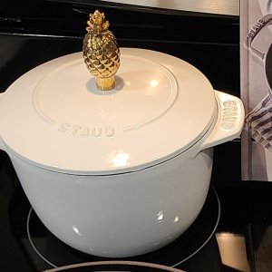 ストウブ　staub パイナップルノブ　真鍮 ストウブ staub パイナップルノブ 真鍮（日本未発売 ストウブ