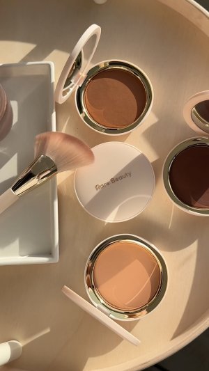 @spacenk&rsquo;s instagram video of Rare Beauty Warm Wishes Soft Matte Powder Bronzer