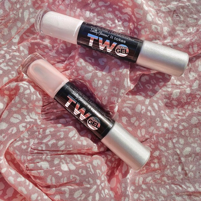 user image by @oliviarink, Sally Hansen Miracle Gel It Takes Two Nail Color