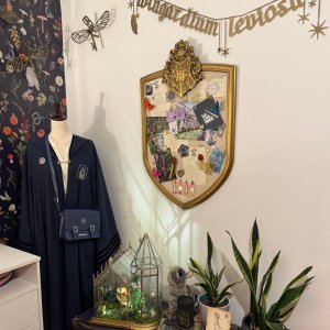 Harry Potter™ Herbology Wallpaper