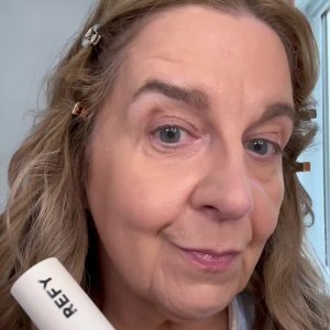 Angela @furyanbabe’s mediaimport video of Refy Cream Bronzer,Refy Cream Blush,Refy Gloss Highlighter - Topaz