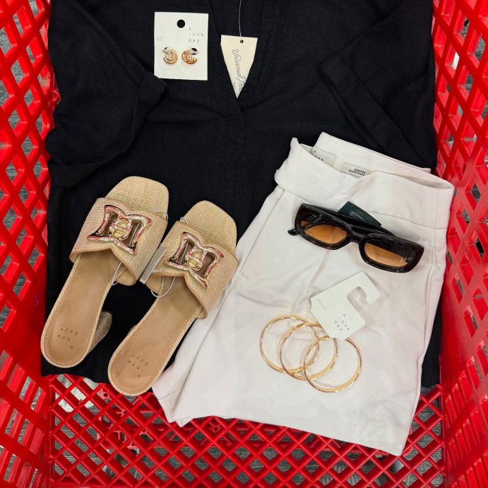 user image by @_targetxbri, Women's Short Sleeve Popover Blouse - Universal Thread™