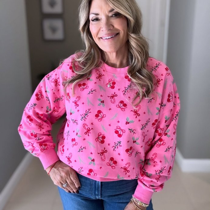 user image by @michmickstyle, Women's Holiday Print Fleece Graphic Sweatshirt - Pink