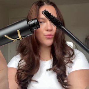 Sienna Wilcox&rsquo;s mediaimport video of YSL BEAUTY Make Me Blush Powder,YSL BEAUTY Loveshine Plumping Lip Oil Gloss,YSL BEAUTY Lash Clash Extreme Volume Mascara