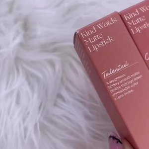 @_cloebeauty’s instagram video of Rare Beauty Kind Words Lipstick,Rare Beauty Kind Words Lipstick