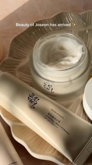 @spacenk&rsquo;s instagram video of Beauty Of Joseon Dynasty Cream,Beauty Of Joseon Relief Sun : Rice + Probiotics