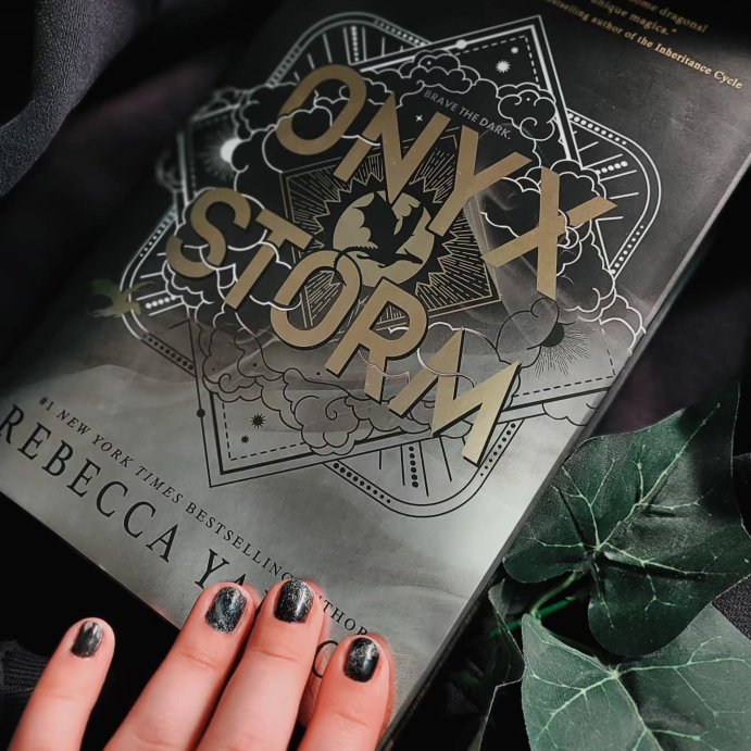 user image by @katandherbook, Onyx Storm - by Rebecca Yarros (Hardcover)