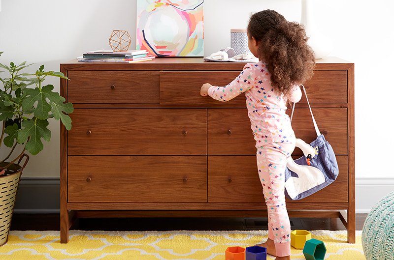 Crate and deals barrel nursery dresser