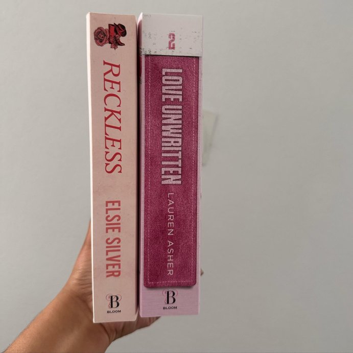 user image by @ivonneereads, Love Unwritten - (Lakefront Billionaires) by  Lauren Asher (Paperback)