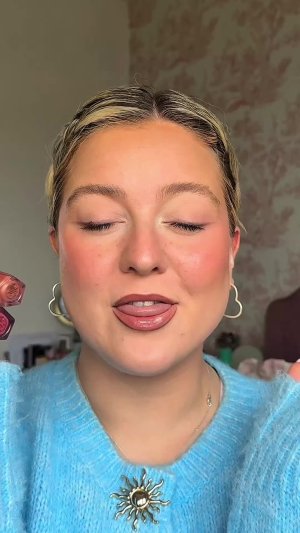 &rsquo;s mediaimport video of Fenty Beauty Fenty Beauty x Space NK Island Time Kiss