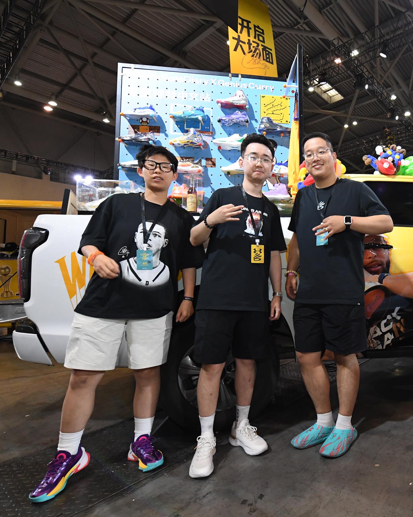 Curry FoamTro Unisex Slides | Under Armour display picture 3