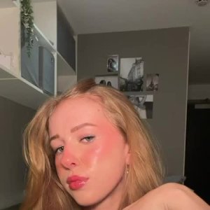 &rsquo;s mediaimport video of Simihaze Beauty Solar Tint Blush Duo,Simihaze Beauty Colour Glaze Lip and Cheek Pigment,Simihaze Beauty Super Slick Lip Balm,Simihaze Beauty Hydra Melt Dewy Skin Balm