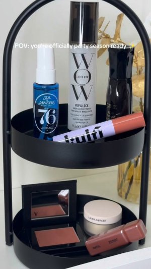 @spacenks {1} {2} av {3}