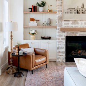 This one can speak for itself ✨

The goods:
Rug from anthologyhomecollection Jules/Tangerine Mist from the chrislovesjulia x loloirugs collab

Renfrew leather chair & metal side table urbanbarn 

Millwork in Benjamin Moore French Canvas by toplinecabinetry, vertical shiplap by tekton_construction 

Walls Benjamin Moore Antique White

Overgrouted Stone Fireplace Surround - eden.valders.stone Oakfield Heritage Antique, Grouted in laticrete Antique White

Envisioned, designed, executed and styled by The Haven Crew. 

Turnkey. Timeless. 

📷 dm_imagesphotography 

#TheElrose #overgroutedstone #chrislovesjuliaxloloi #MyUrbanBarn #builtins