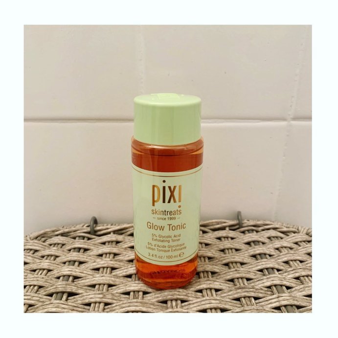 user image by @currentlyinto_, Pixi Skintreats Glow Tonic Glycolic Acid Exfoliating Toner