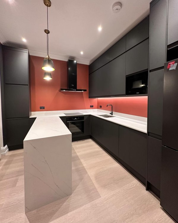 Clerkenwell Super Matt Charcoal Kitchen | Howdens