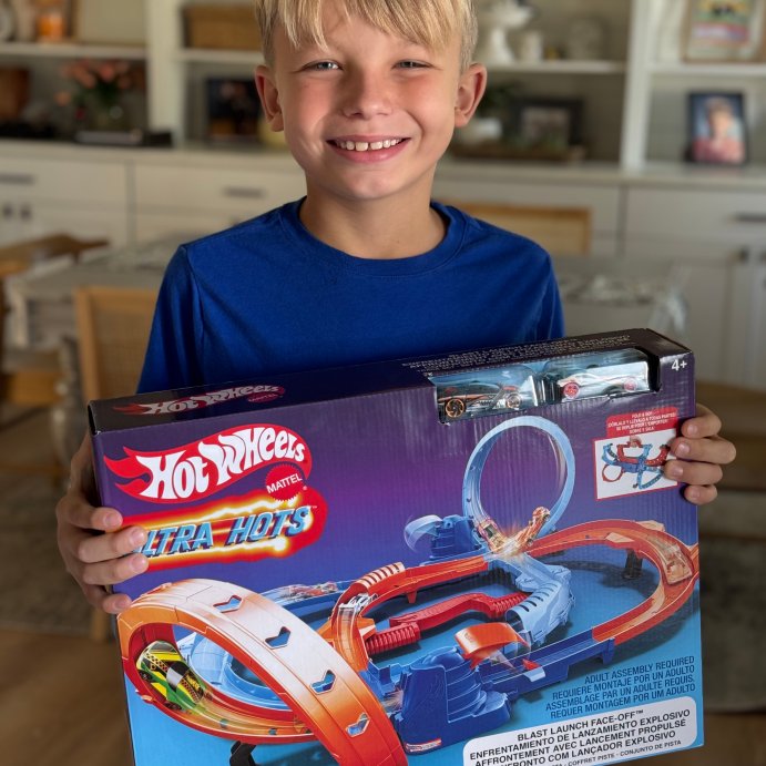user image by babblingabby, Hot Wheels Ultra Hots Blast Launch Face-Off Track Set with 2 1:64 Scale Toy Cars