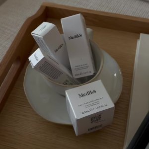 &rsquo;s mediaimport video of Medik8 Summer Skin Essentials