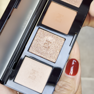 &rsquo;s mediaimport video of Laura Mercier Caviar Eyeshadow Quad