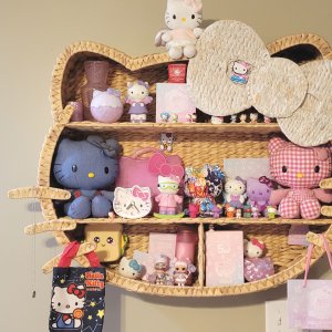Hello Kitty® Woven Bookcase (42