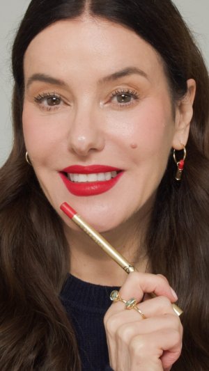 @spacenk&rsquo;s instagram video of Lisa Eldridge The Holiday Ribbon Set